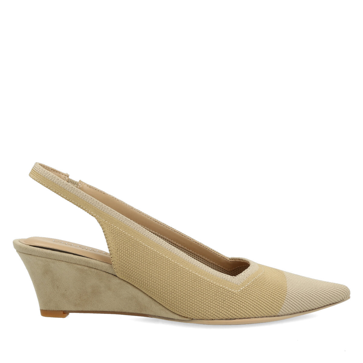 1002.01.7FK.BGND — CHANEL IN FLYKNIT BEIGE/NUDE