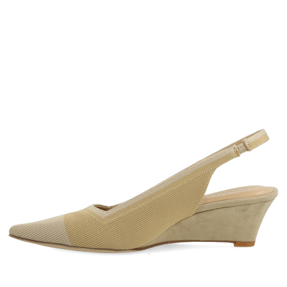 1002.01.7FK.BGND — CHANEL IN FLYKNIT BEIGE/NUDE